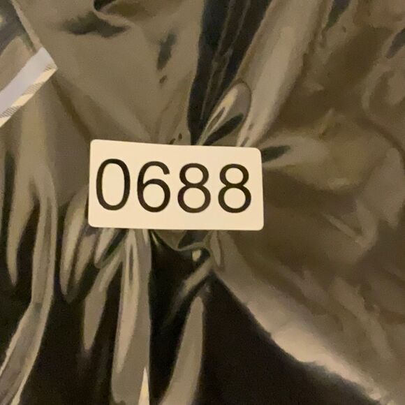 Banana Republic Women’s Black Wool Blazer long Sleeve Two Button Size 8P - Picture 14 of 14